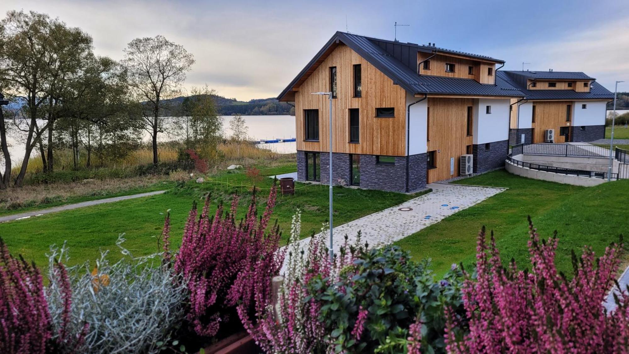 Apartman Amali Deluxe Černá v Pošumaví Zewnętrze zdjęcie